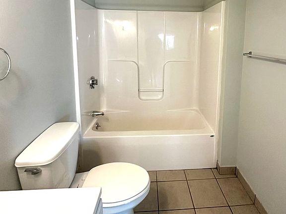 5th image of 50 Franklin St #529