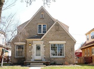 2792 N Sholes Ave, Milwaukee, WI 53210
