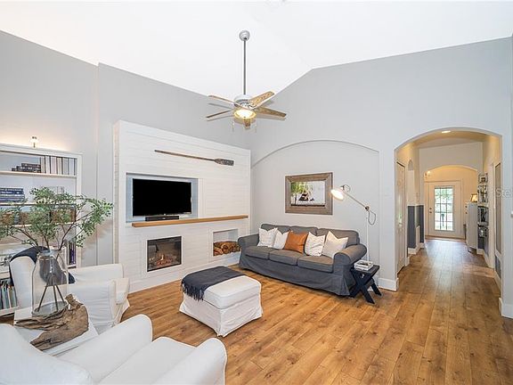 4th image of 9048 Sandwood Way