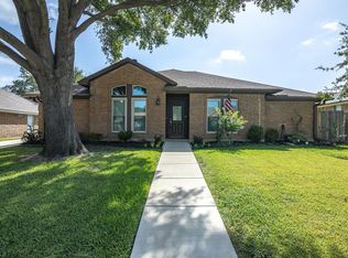 1402 Highland Dr, Mansfield, TX 76063
