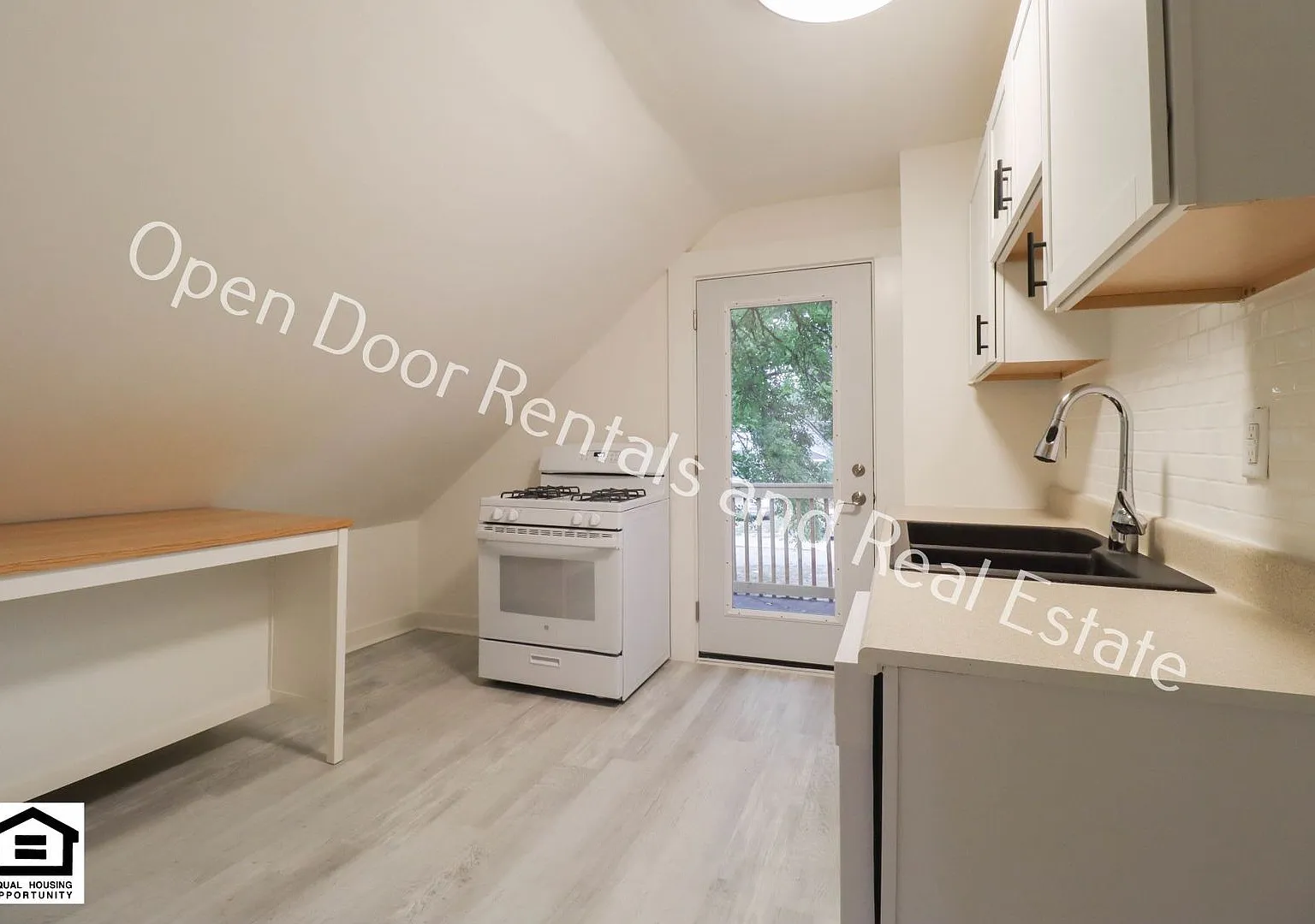 1315 Wall St — Photo 4