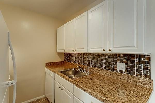 1267 Nelson St_10152018