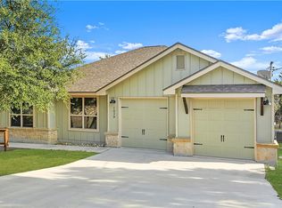 1039 Primrose Path, Canyon Lake, TX 78133