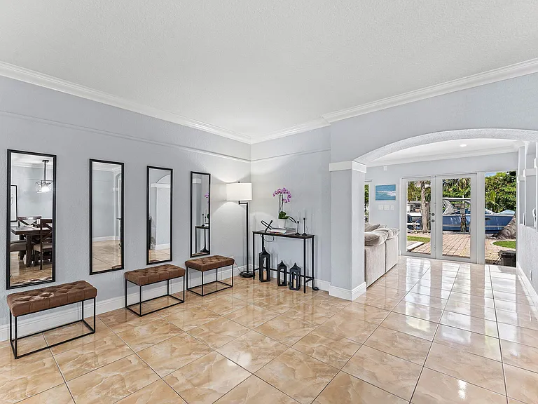 4481 SW 37th Ave — Photo 9