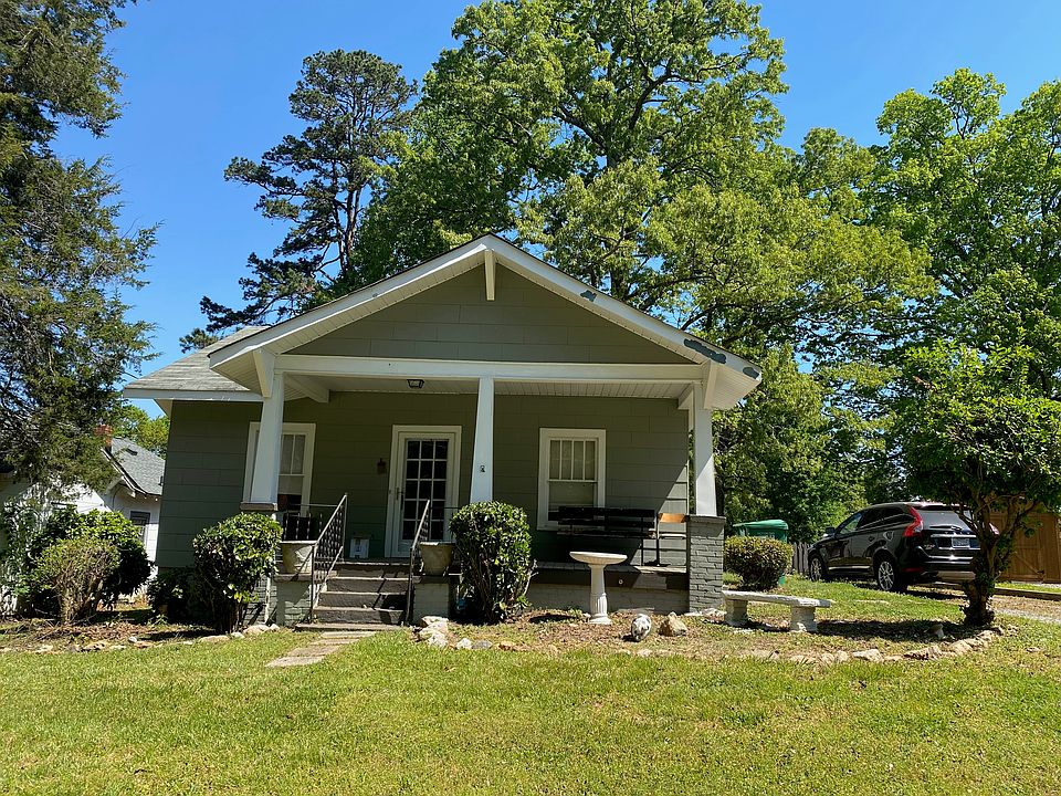 1st image of 608 Everett Ln