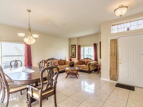 4th image of 215 Sikes Ct