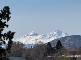 619 SW 15th St, Redmond, OR 97756