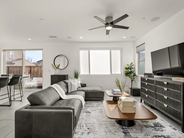 (undisclosed Address), Madera, CA 93636