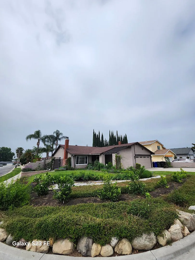 This House Is Split In A Quiet Rancho Cucamonga Neighborhood — Photo 2