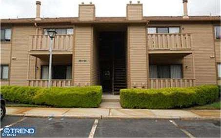 2nd image of 202 Woodhollow Dr