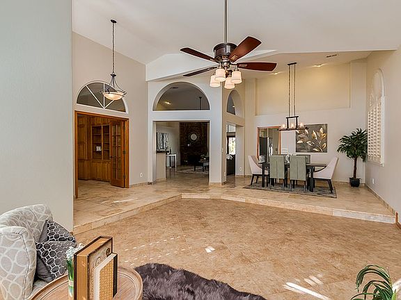 5th image of 1008 W Sherri Dr