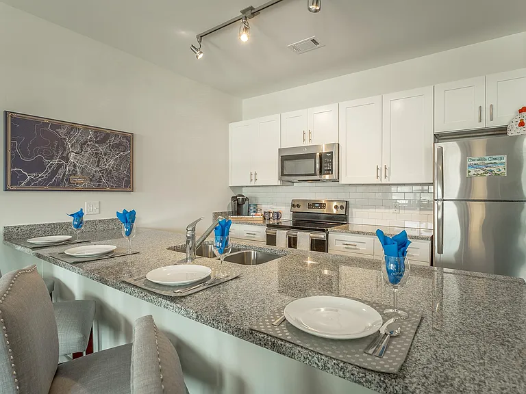 804 Riverfront Pkwy #206 — Photo 4