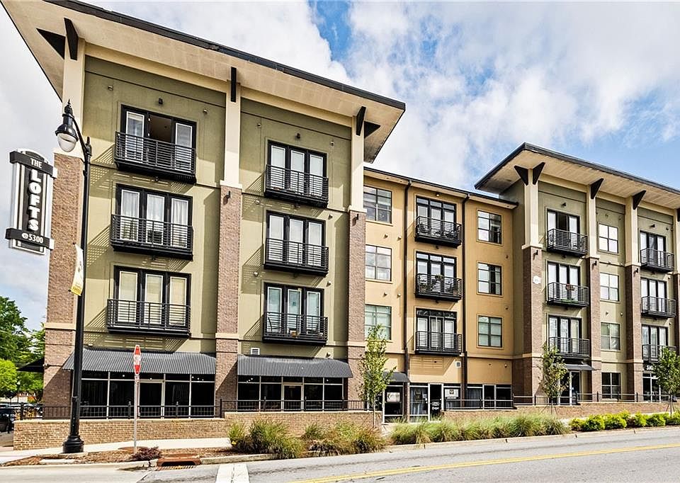 1st image of 5300 Peachtree Rd Unit 501