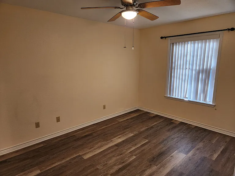 1015 Old Mill Rd #1 — Photo 6
