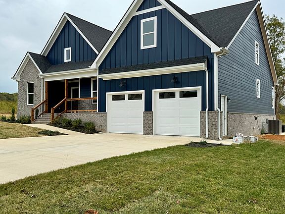5th image of 371 Clubhouse Dr