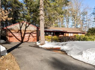 26 Nottingham Dr, Raynham, MA 02767