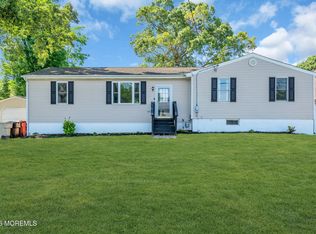 504 Holly Boulevard, Bayville, NJ 08721