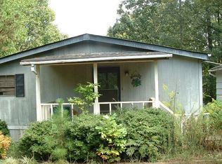 4865 Red Top Dr, Acworth, GA 30102