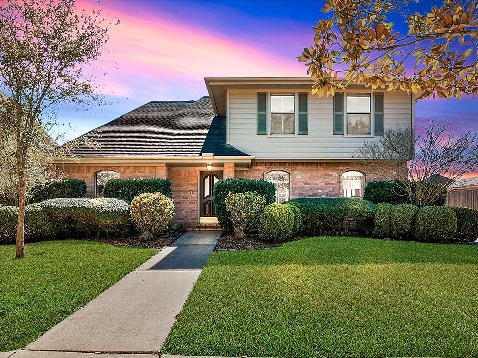 1st image of 2910 Pasture Ln