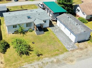 41 Atluck Ave, Mount Waddington, BC V0N3P0