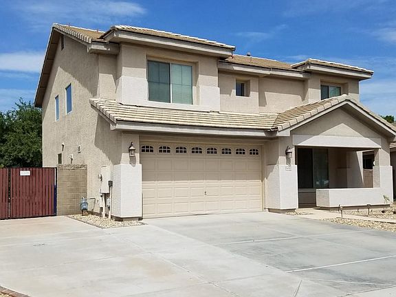 RV gate with extra slab parking