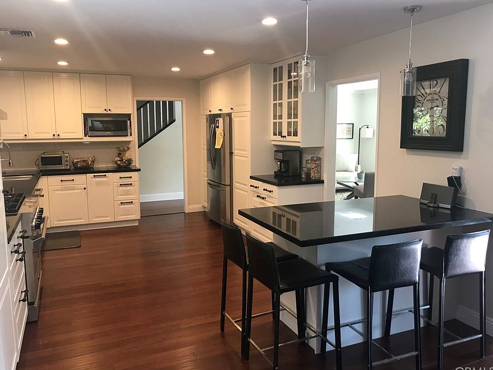 1st image of 6552 Ponce Ave