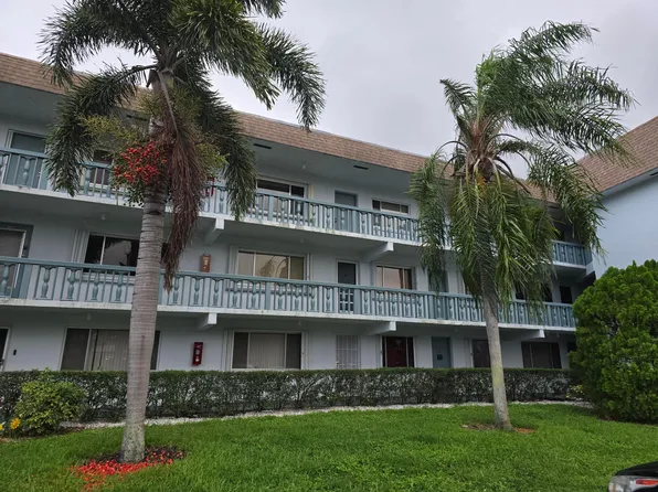 2100 Springdale Boulevard #306, Palm Springs, FL 33461