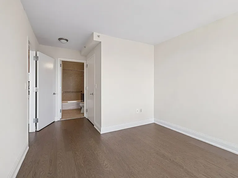 125 W 31st St #56A — Photo 12