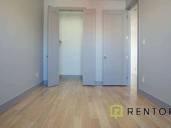 4th image of 123 Pulaski St #3D