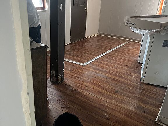 2nd image of 48 Bevier St #2