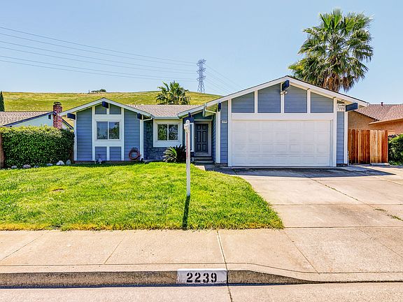 2nd image of 2239 Daffodil Dr