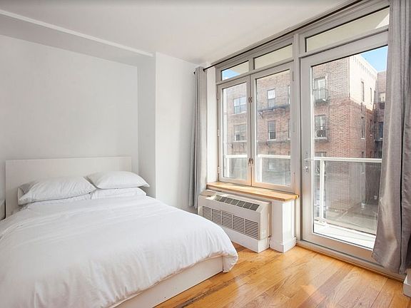 4th image of 196 Stanton St APT 6D