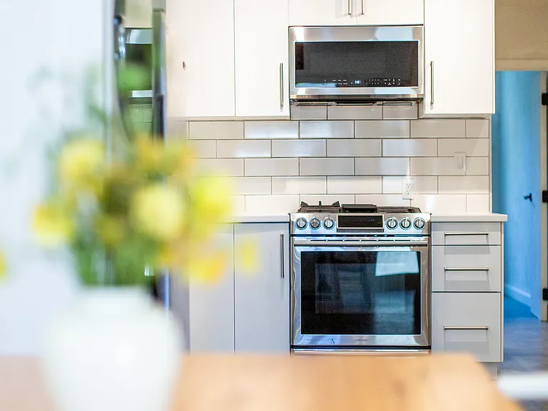 645 Rose Ave #1 — Photo 6