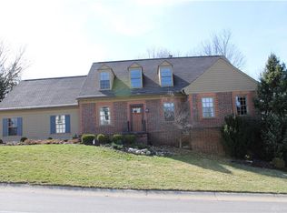 6559 Grants Walk Ln, Centerville, OH 45459