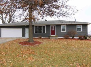113 Circle Dr, Williamsburg, IA 52361