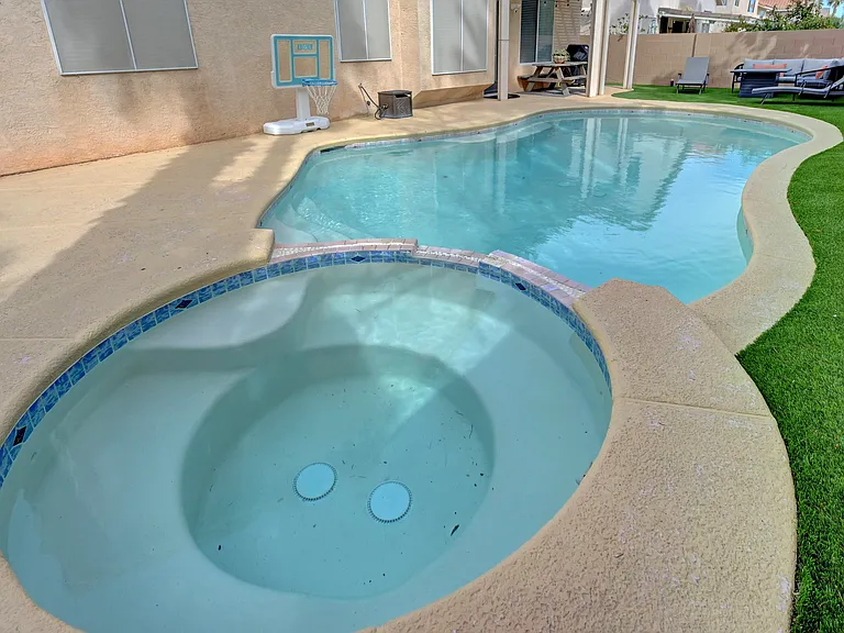 2239 Le Conte Ave — Photo 57