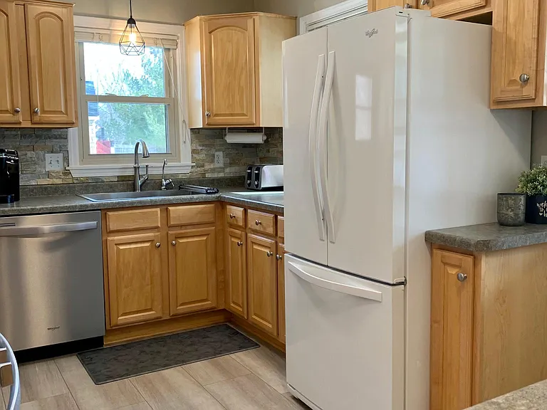 5128 Richmond Dr — Photo 7