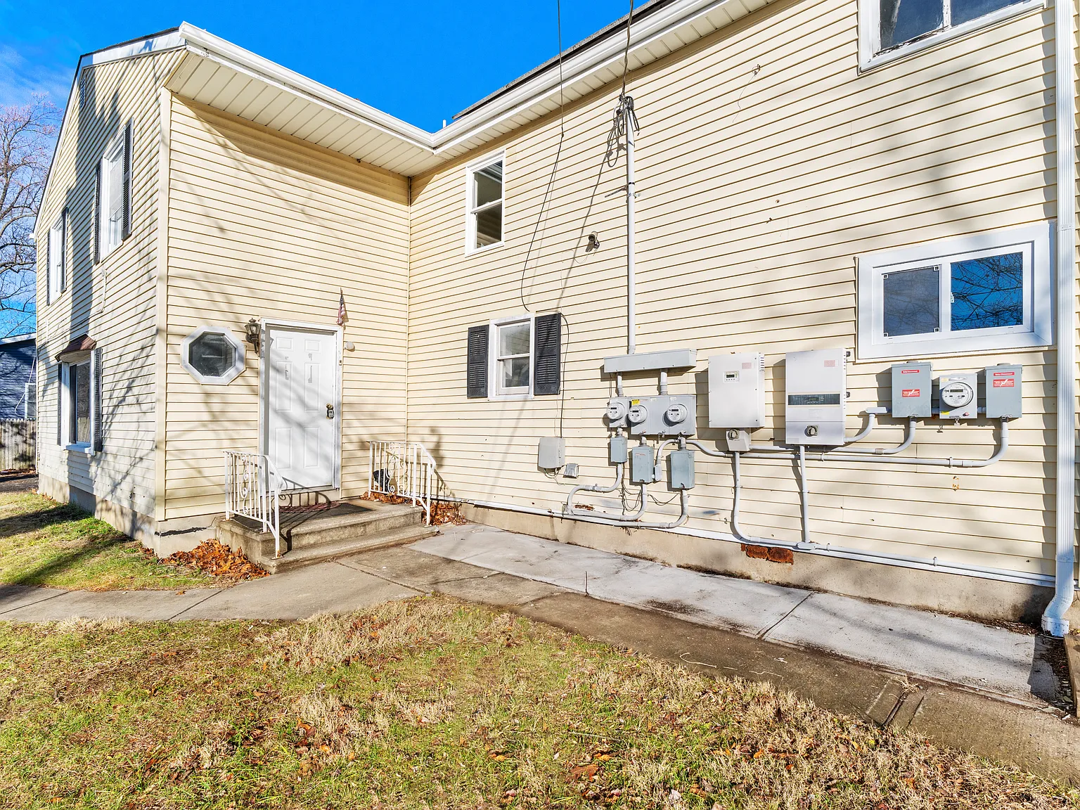 96 Martins Ln — Photo 2