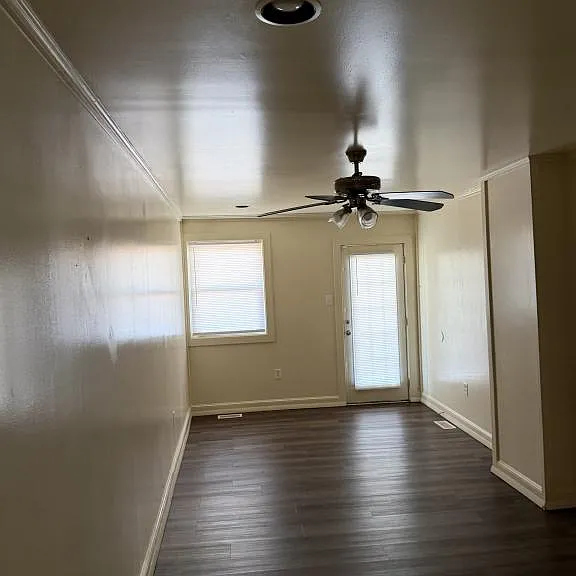 636 S Monroe St — Photo 26