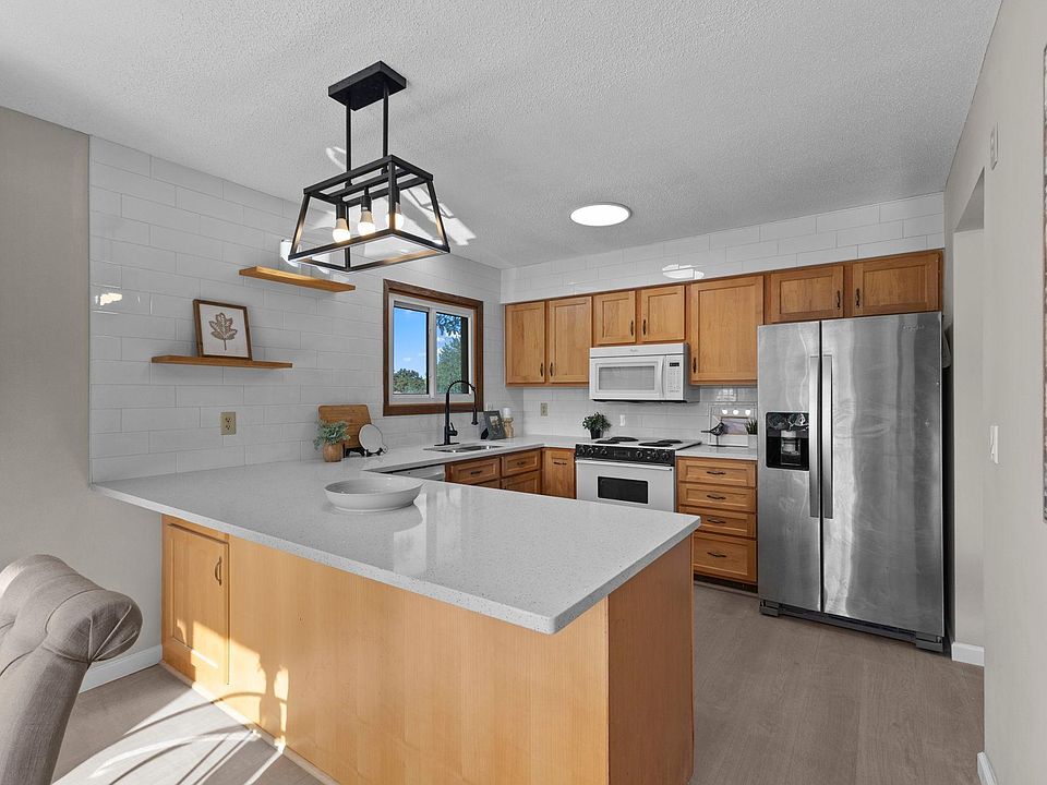 1st image of 4656 142nd St W