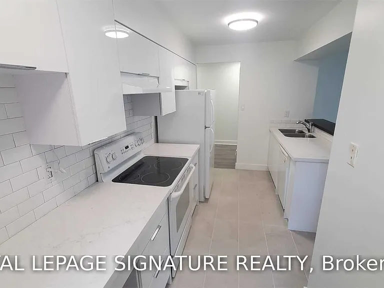 633 Bay St #419 — Photo 6