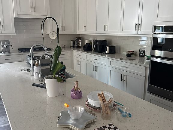 2nd image of 1635 Paragon Cir S