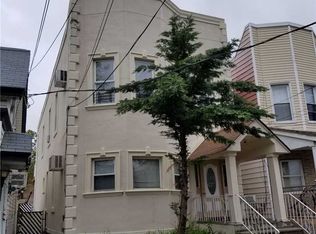 22-24 126th St, College Pt, NY 11356