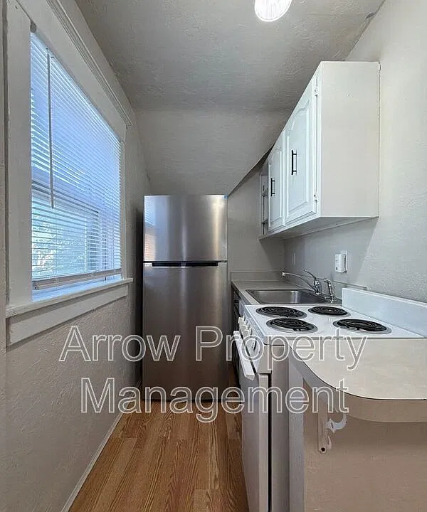 730 N 25th St #3