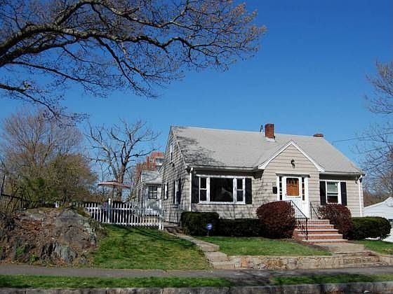 1st image of 50 Charlesmount Ave