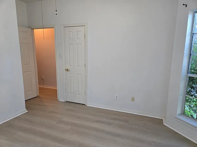 120 Hiwon Dr — Photo 31