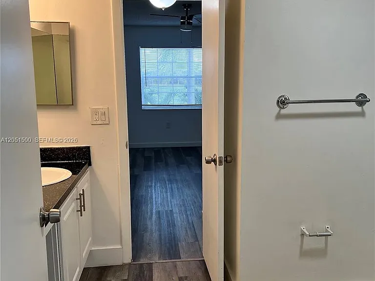 2831 N Oakland Forest Dr #210 — Photo 18