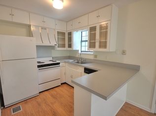 1704 Palma Plz #B, Austin, TX 78703