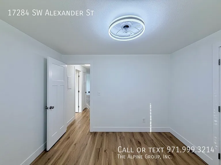 17284 SW Alexander St — Photo 22