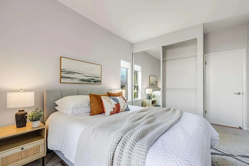 1 bed, 1.0 bath, 760 sqft, $3,000 — Photo 2